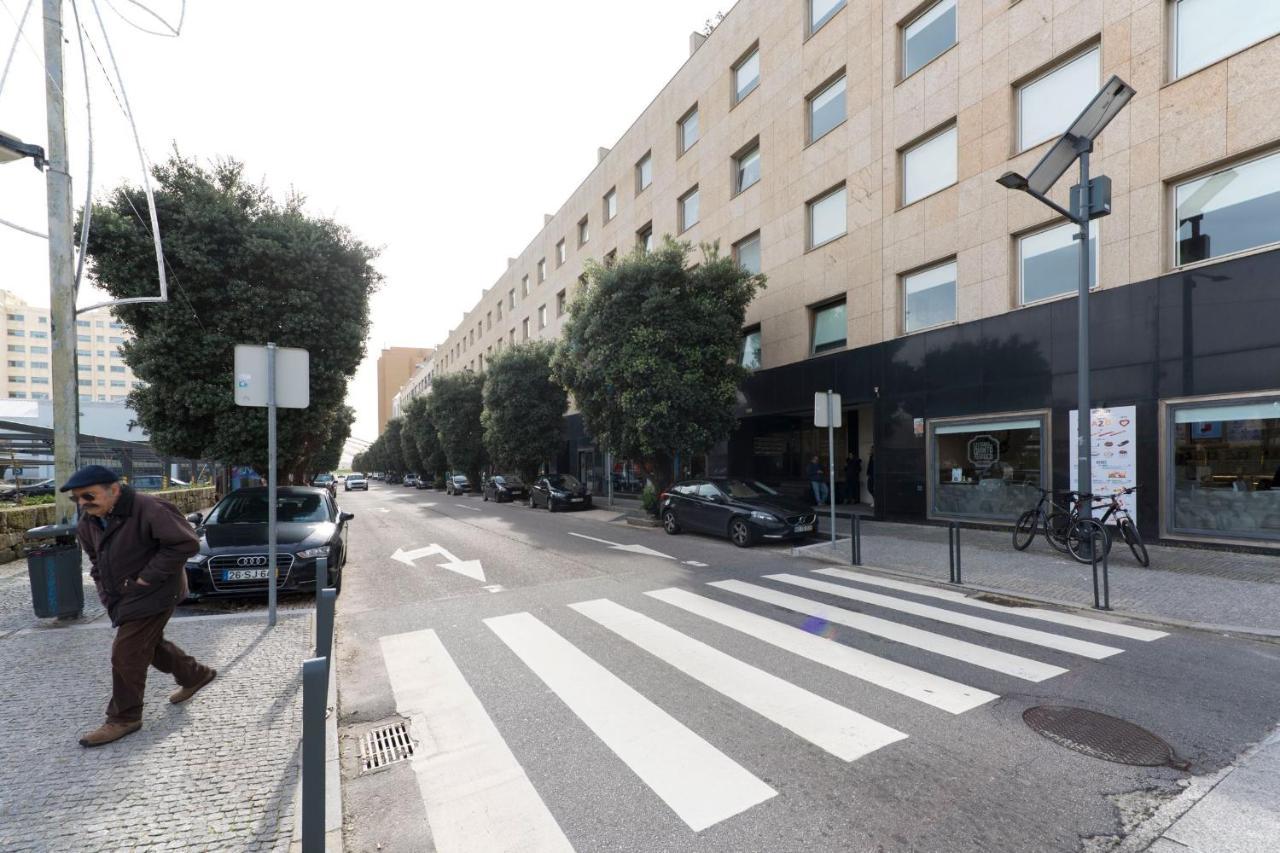 Lovelystay - Oporto Beach Apartment With 2 Free Parking Spots Matosinhos  Exteriör bild
